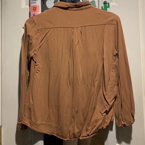 Forever 21 Clay Button-Up Top - Picture 4 of 4